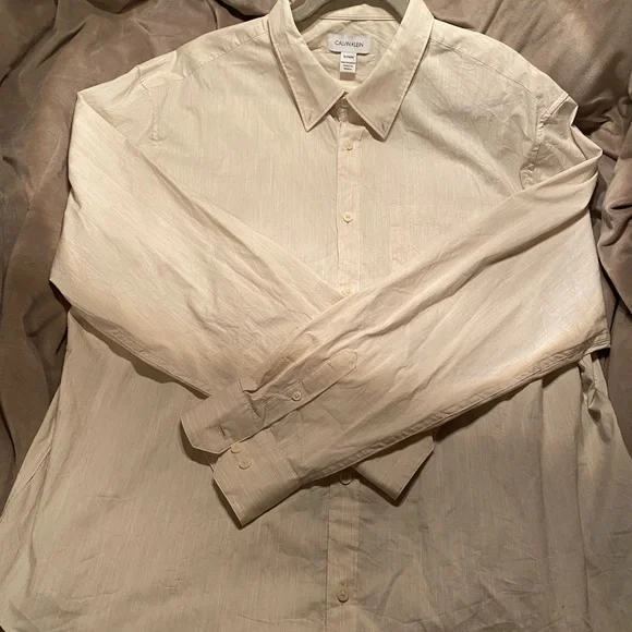 Calvin Klein Men’s Button Down Dress Shirt - Picture 1 of 1